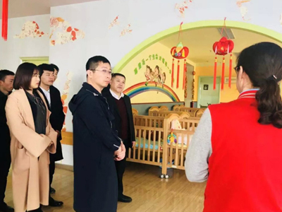 昌禾商學(xué)院鐵軍訓(xùn)練營(yíng)丨奉獻(xiàn)愛(ài)心、傳遞溫情