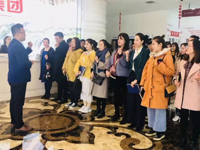 熱烈歡迎丨昌禾商學(xué)院，柔然彩虹隊(duì)光臨寧夏昌禾裝飾參觀學(xué)習(xí)！